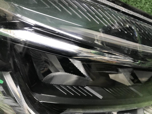 Битая Фара правая Lada Vesta (2022-н.в.) LED