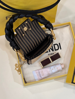 Fendi Nano Baguette 11 cm