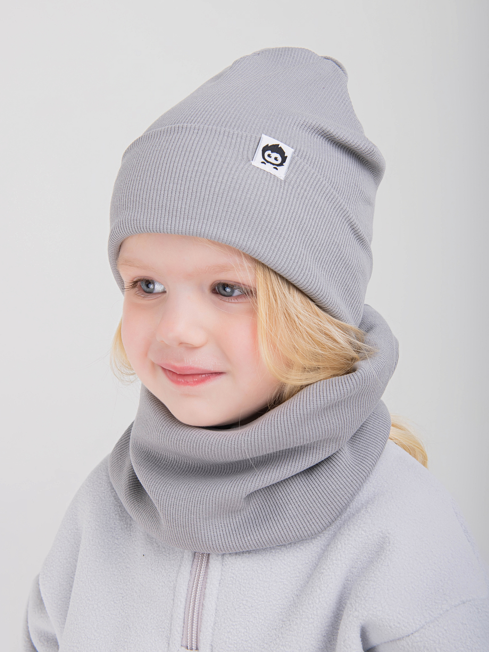 Комплект трикотажный шапка и снуд "Серый"