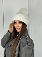 шапка вязаная теплая зимняя с отворотом стильная