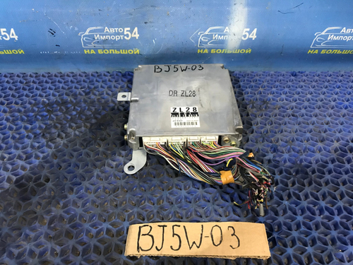 Компьютер двигателя MAZDA FAMILIA 2001