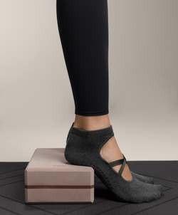 OYSHO Две пары носков из смесового хлопка с резинками для йоги и пилатеса, темно-винный