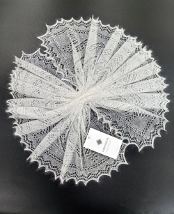 Оренбургский пуховый палантин с шелком АШ12040-02 экрю