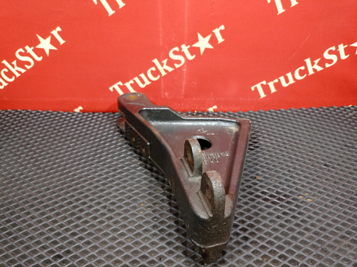 Кронштейн усилителя бампера