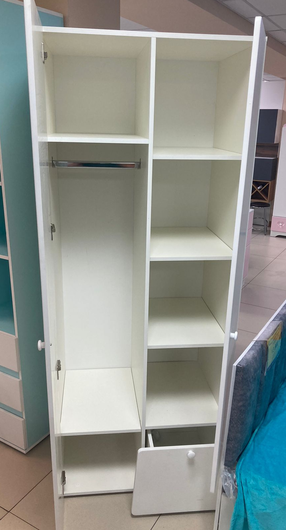 Шкаф 2-х дверный с ящиком Диагональ МДФ белый/белый софт