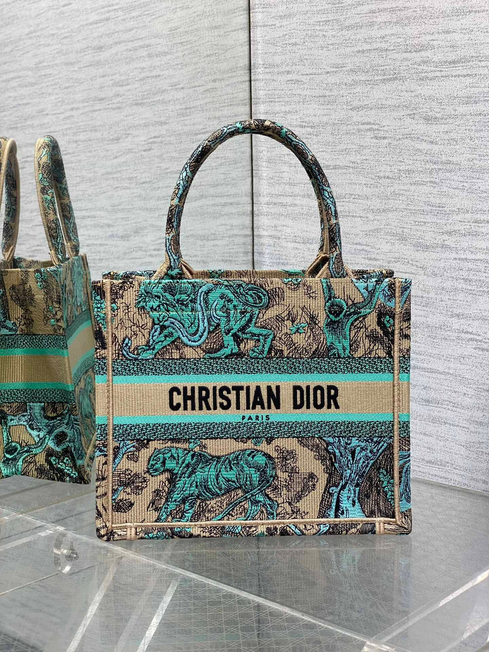 Christian Dior Book Tote 26 cm