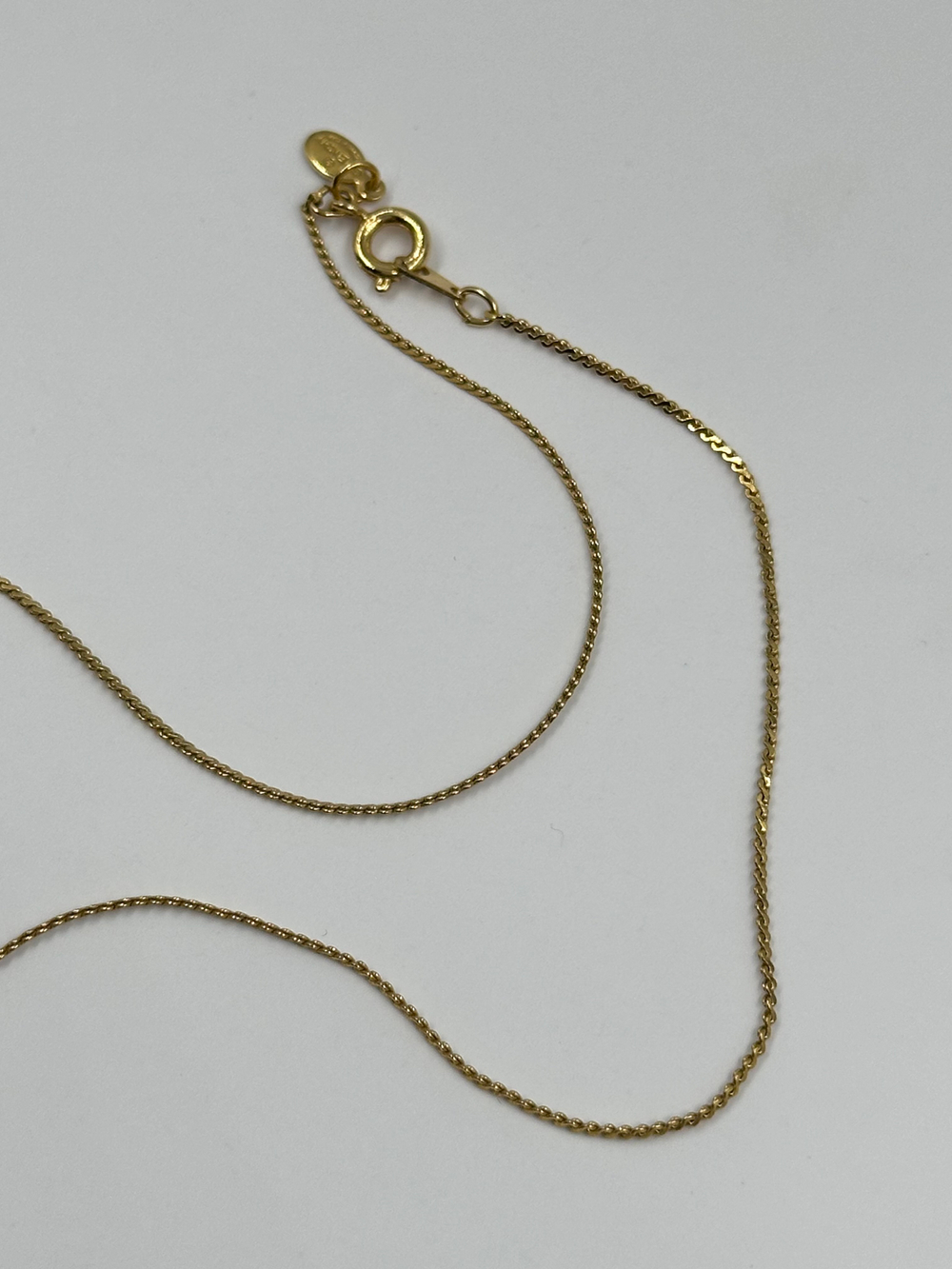 Кулон-лого Givenchy