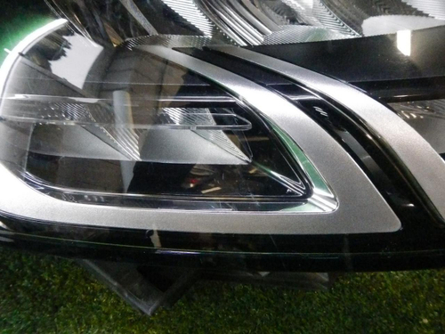 Фара правая Land-Rover Discovery Sport (2019-н.в.) LED
