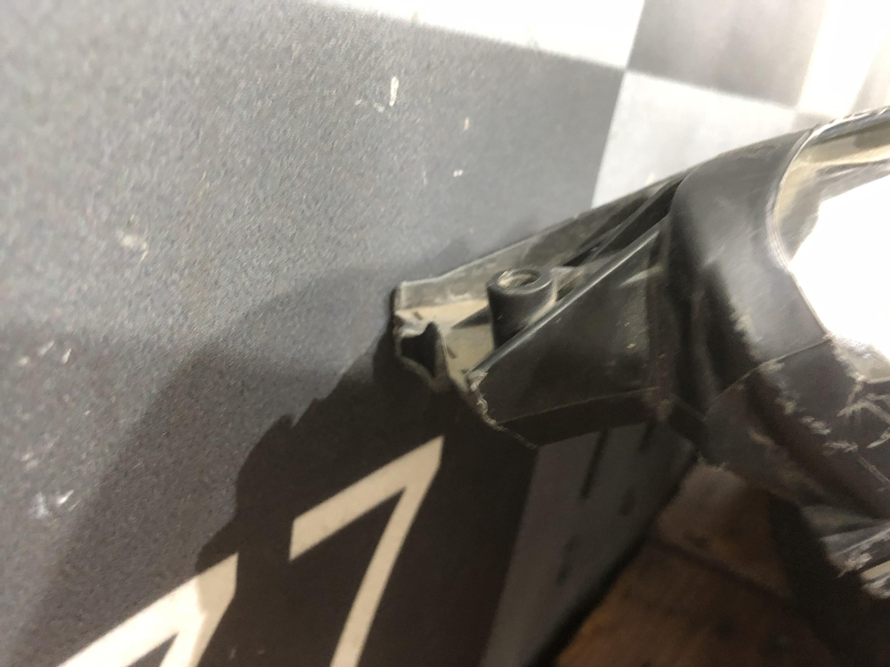 Фара правая Peugeot 2008 13-16 Б/У Оригинал 9677810280