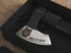 Кованый топор "Брату от брата", гравировка "Волк", рукоять черный мореный ясень