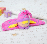 3251433 Игрушка для новорождённых «Девчушка в шапочке», цвет розовый