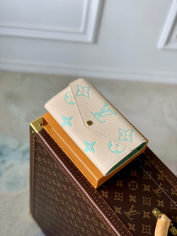 Louis Vuitton Sarah Wallet