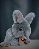 Кролик Тоша маленький (светлый графит)