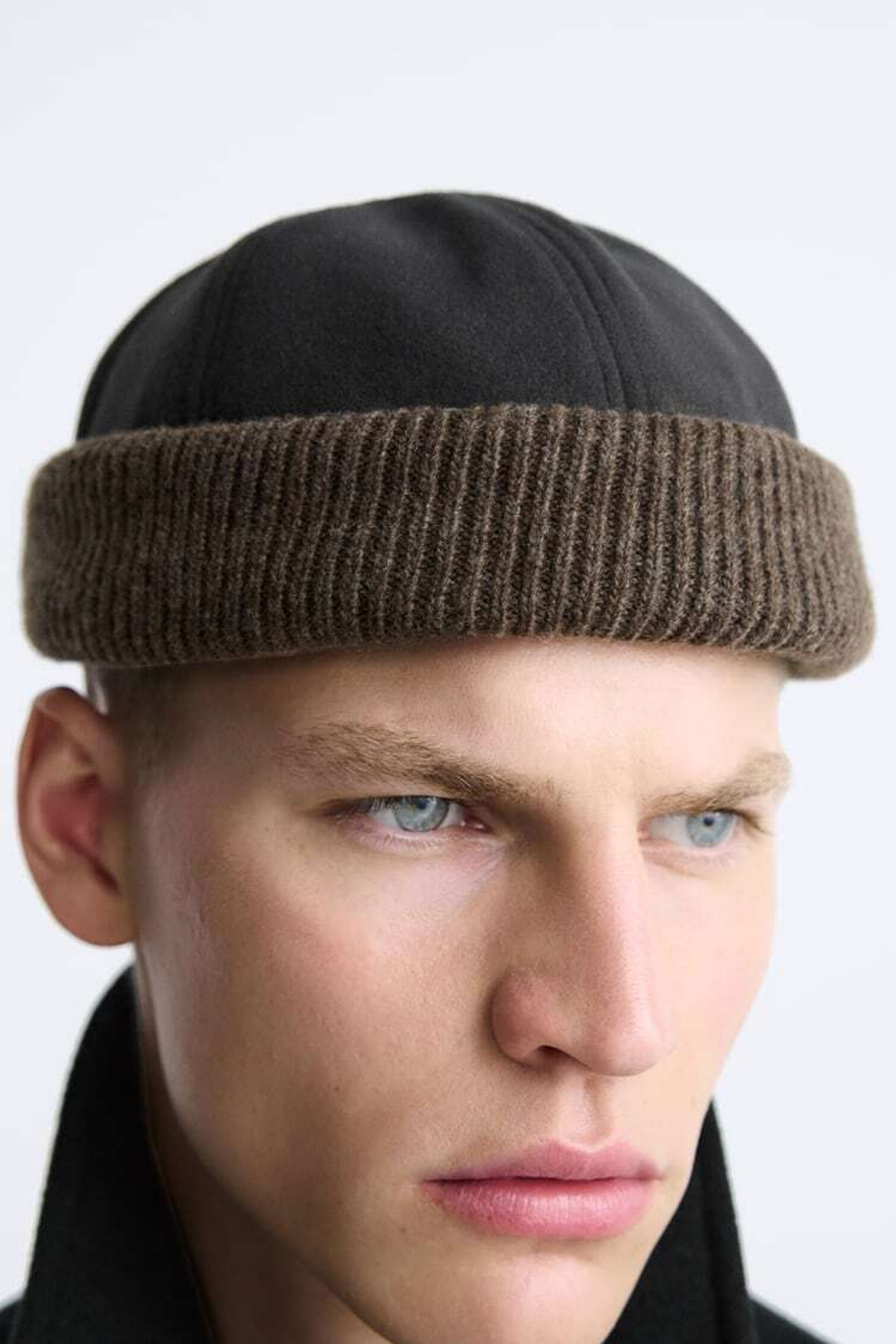 ZARA ФЛАНЕЛЕВАЯ ШАПКА-БИНИ С ДЕТАЛЯМИ В ТОН, ТЕМНО-КОРИЧНЕВЫЙ