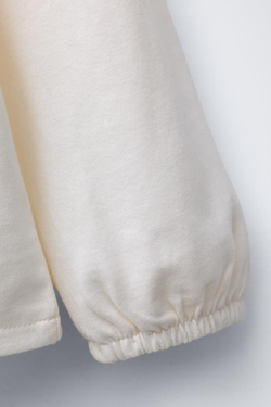 ZARA ФУТБОЛКА С ВЫШИТЫМ ВОРОТНИКОМ, ЭКРЮ