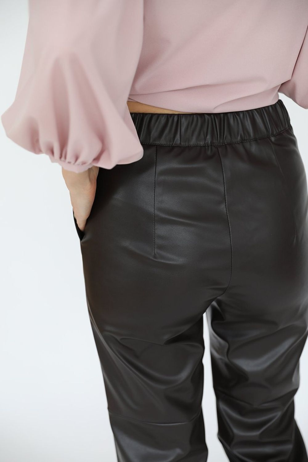 Брюки прямые из искусственной кожи, 1.05.028.19.635 Look Like Cat (Акция)