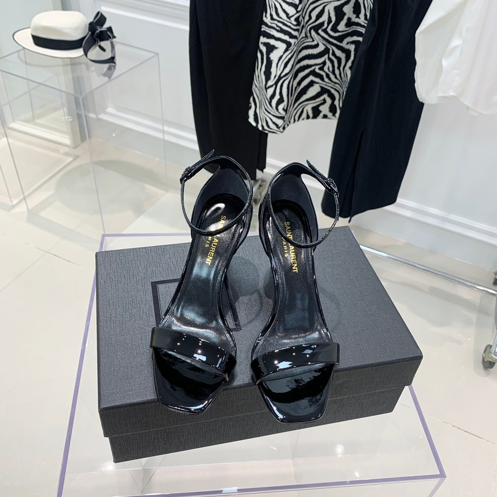 Saint Laurent Pumps