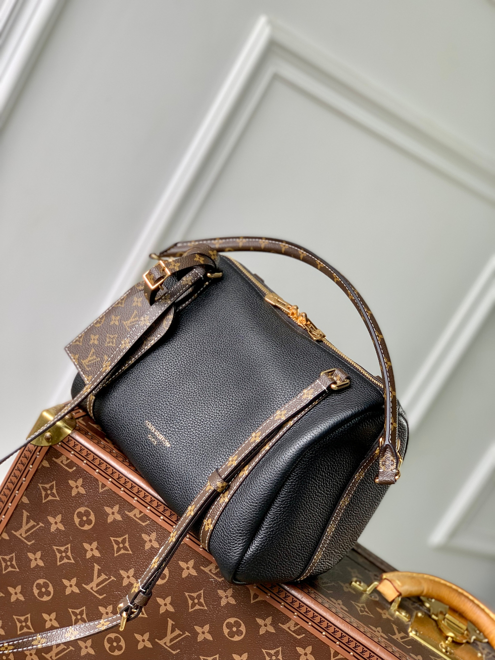 Louis Vuitton Bag 25 cm