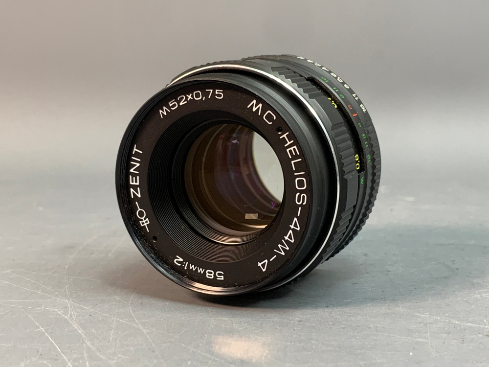 MC Helios-44M-4