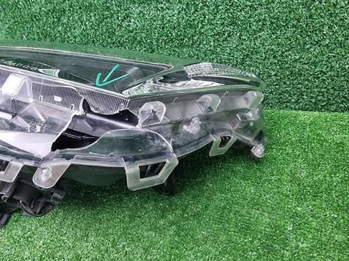 Фара правая Toyota RAV4 5 XA50 (2018-н.в.) LED