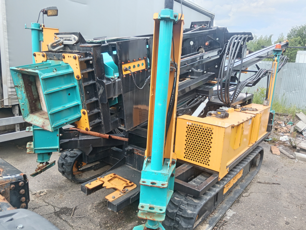 BAUMATIK 300 Pro Сваебойная установка 300 Pro (Дизельный, 2,2 л, 56 л.с., МТ)