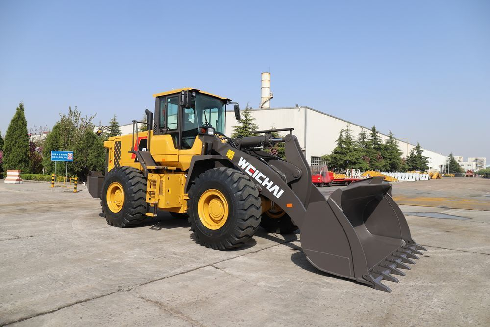 Колесный погрузчик WL856H