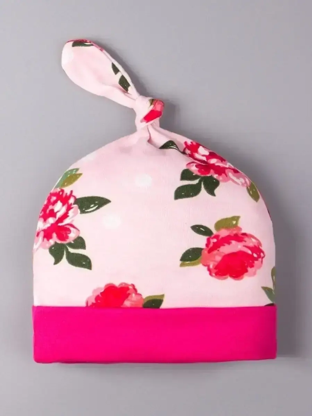 Шапка для малышей с узелком