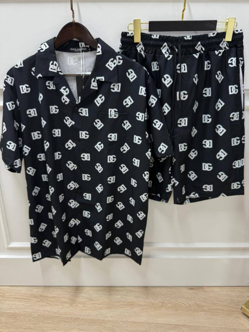 Летний костюм Dolce & Gabbana