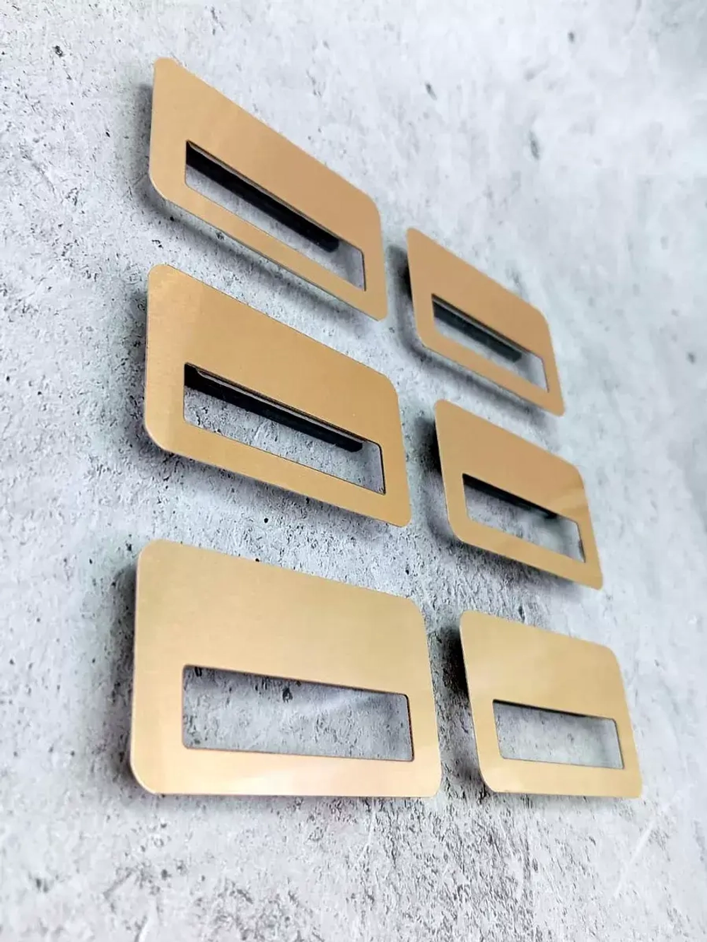 Бейдж на магните 6шт универсал