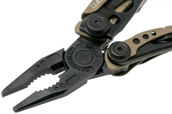 Мультитул-инструмент Leatherman Мод. Skeletool BLACK COYOTE TAN (7 инструментов)(10см)(142г.)