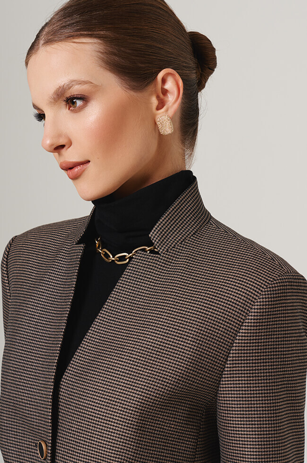 1890 Жакет женский (черно-бежевый)