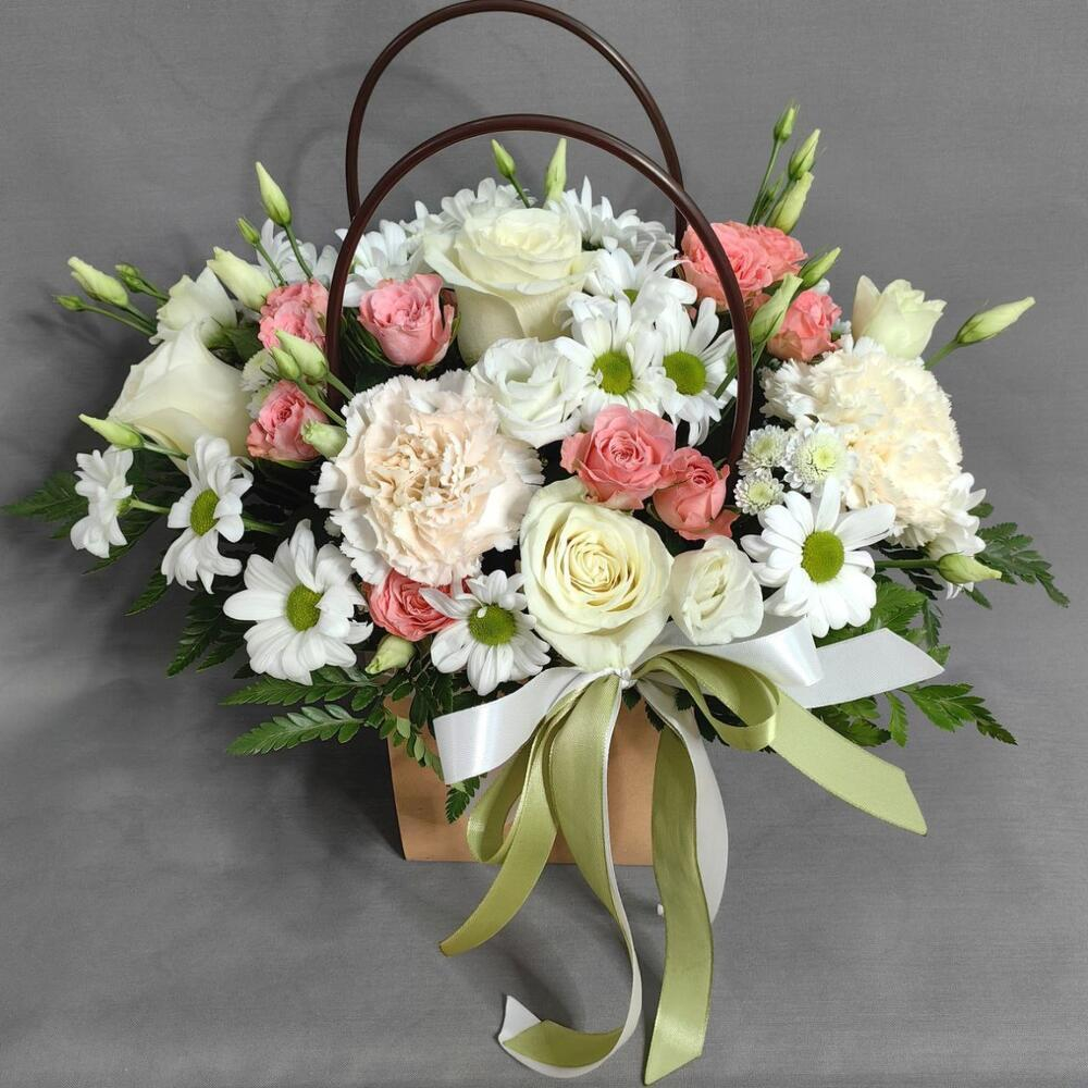 Авторская композиция в крафтовой сумочке