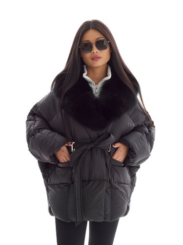 Черный пуховик летучая мышь с мехом
