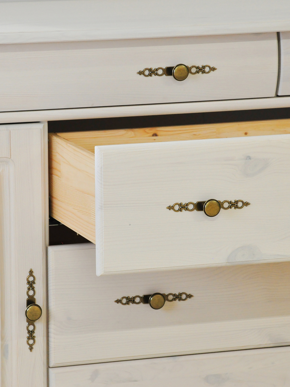 Комод для одеждый Сюзанна, с ящиками, деревянный