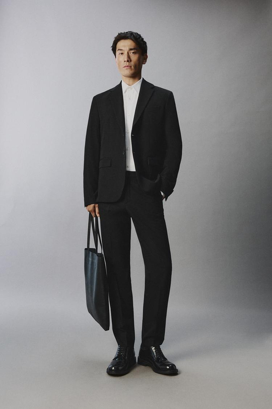 ZARA КОСТЮМНЫЕ БРЮКИ COMFORT, ЧЕРНЫЙ