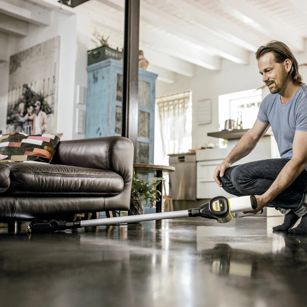 Karcher VC 6 Cordless Premium ourFamily вертикальный аккумуляторный пылесос 1.198-680.0