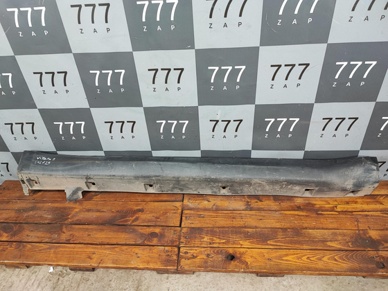 Накладка порога правого Suzuki Vitara 2 14-22 Б/У Оригинал 7723154P0