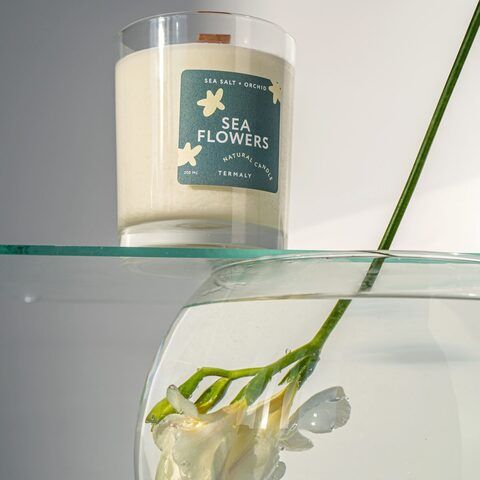 TERMALY Ароматическая соевая свеча SEA FLOWERS Морская соль + Орхидея, 200 мл