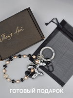 Обвес на сумку с натуральными камнями, брелок для ключей, подвеска авторская ручная работа "Контраст"