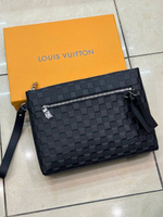 Клатч Louis Vuitton