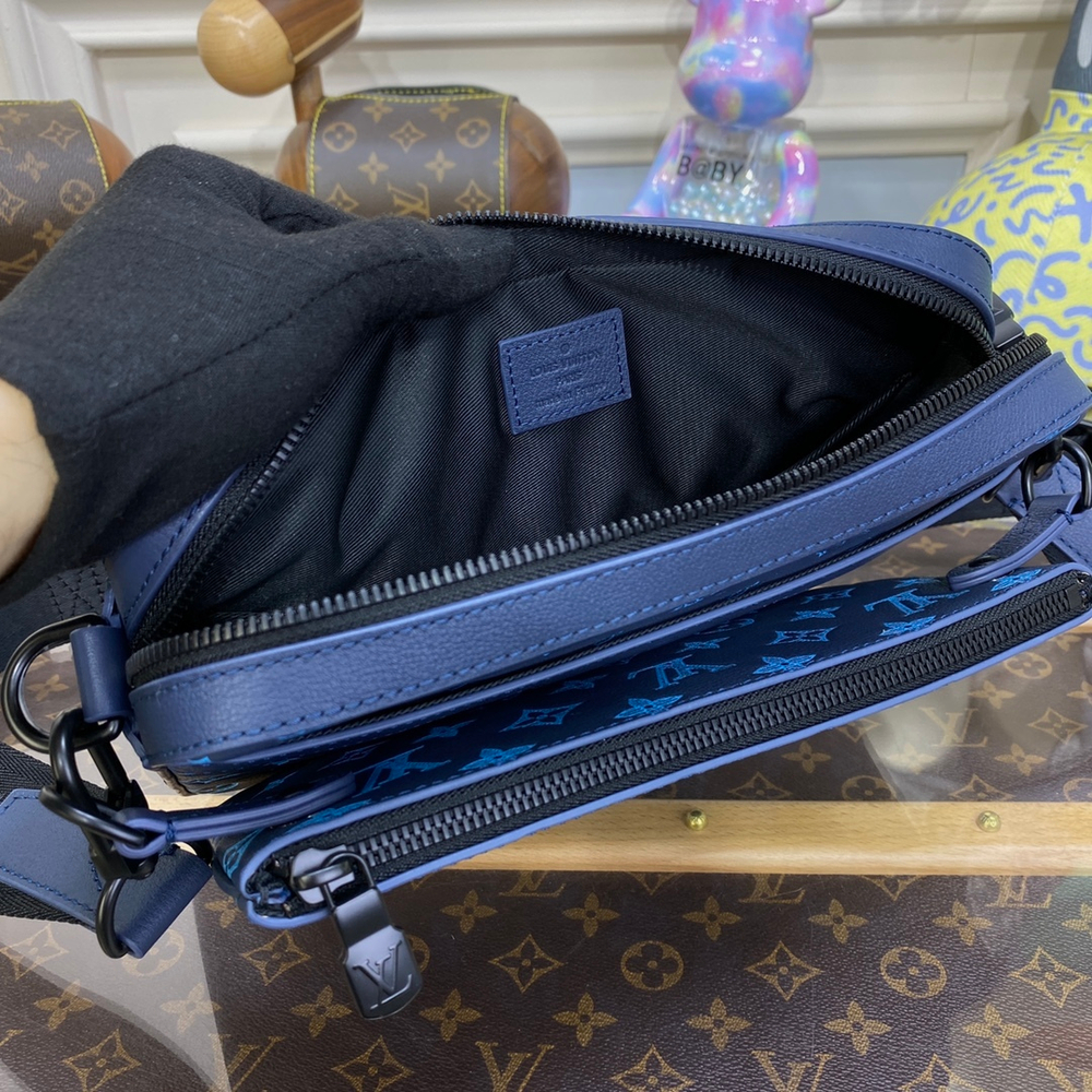 Louis Vuitton Trio Messenger