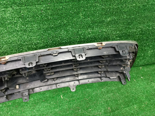 Решетка радиатора Toyota Land Cruiser 200 (2012-2015)