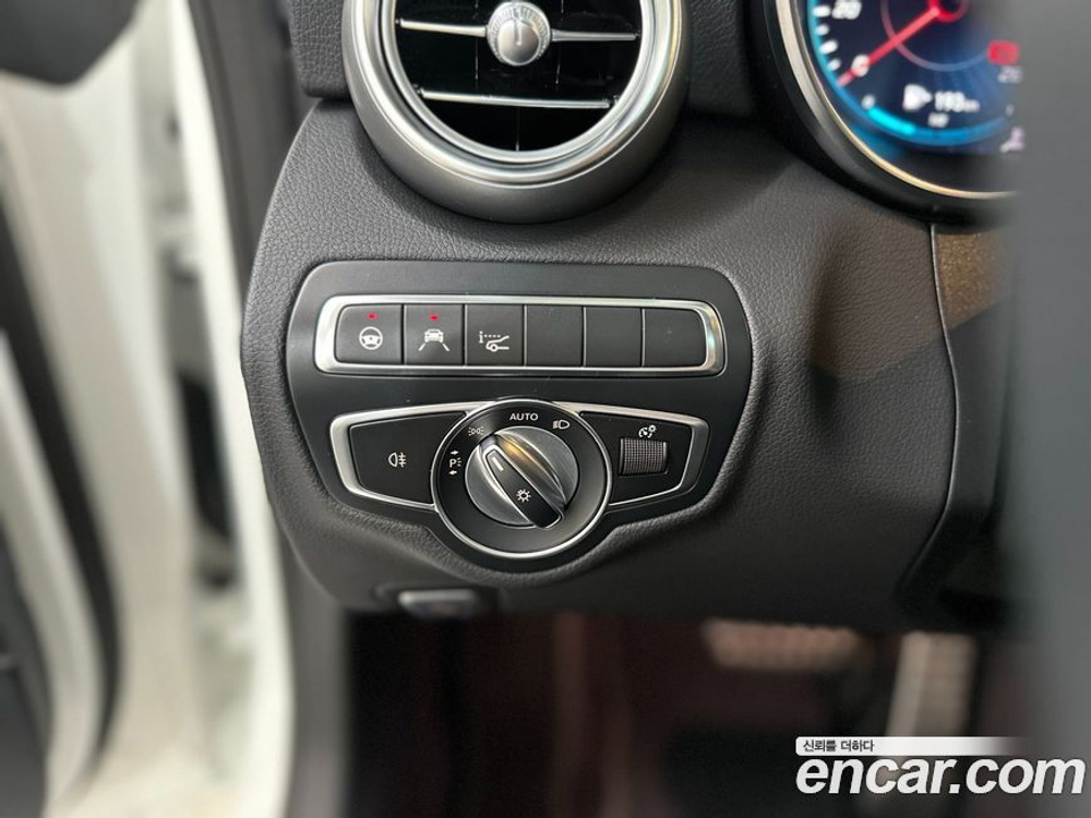 Mercedes-Benz C-Class W205 C200 Coupe (09.2021)