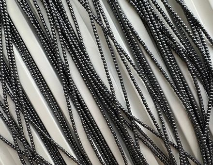 Нить бусин из гематита 2мм