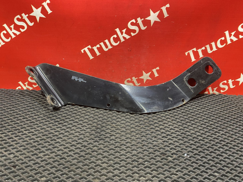 Кронштейн торсиона передний левый 2024г