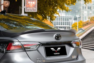 Спойлер Yofer (тип 2) Toyota Camry 70/75 2018-2023 чёрный глянец