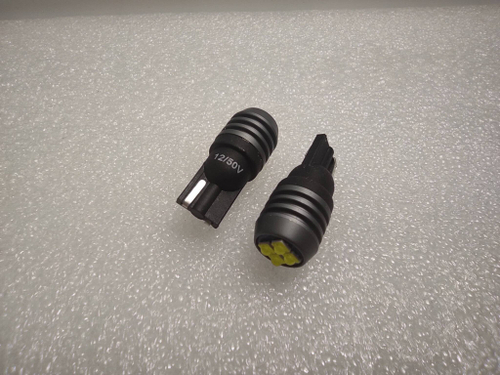 W5W / Светодиодная лампа W5W, 4 диода, белый (за 1 шт.)