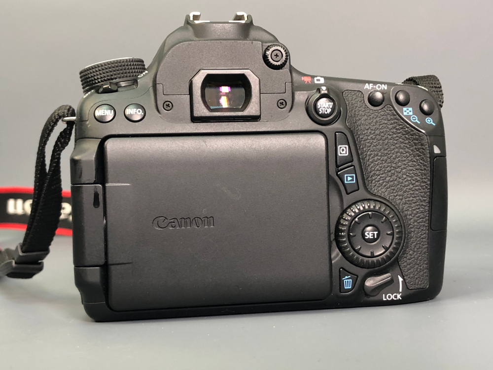 Canon EOS 70D 3.250 кадров