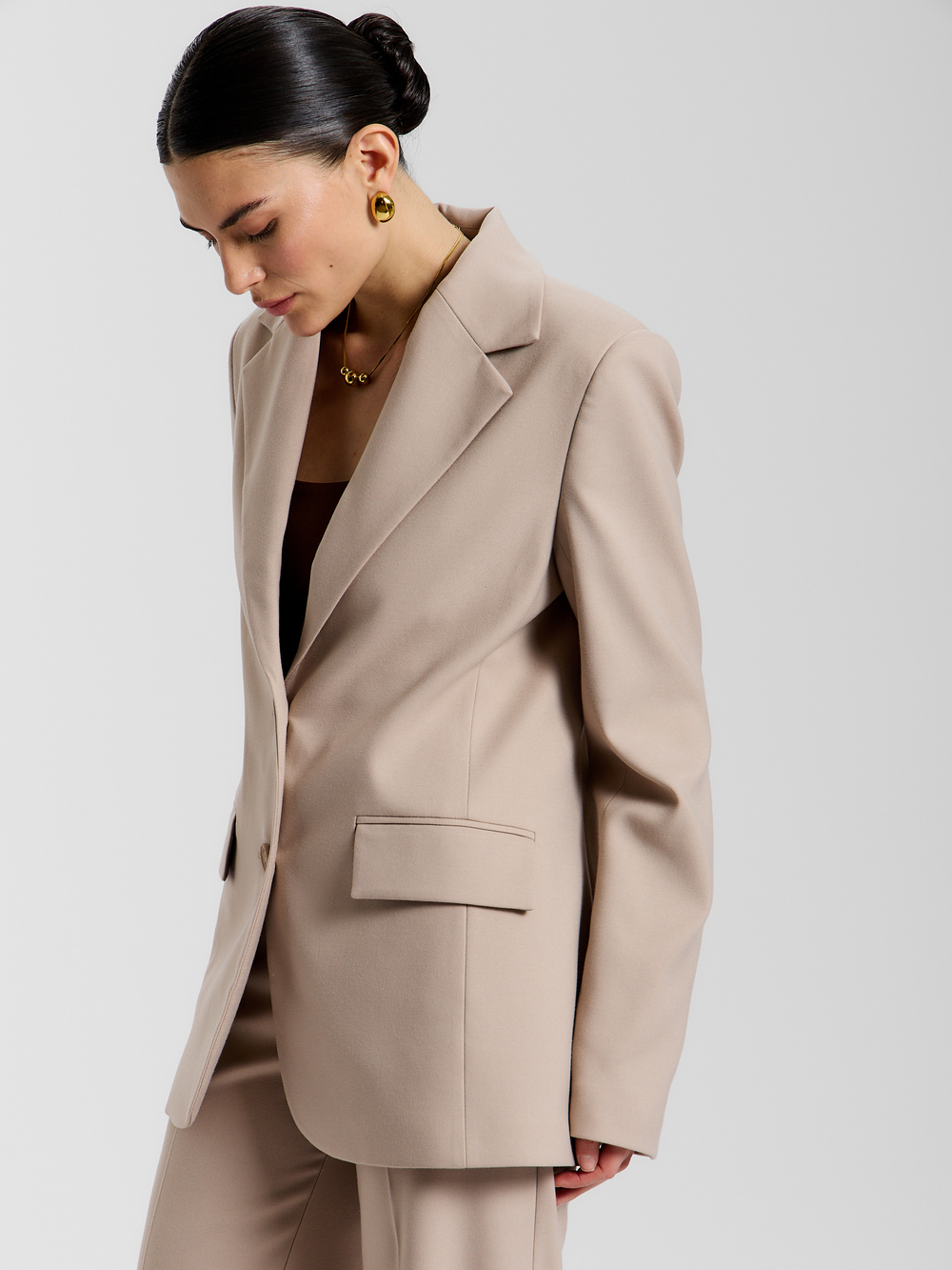 Песочный пиджак Купер