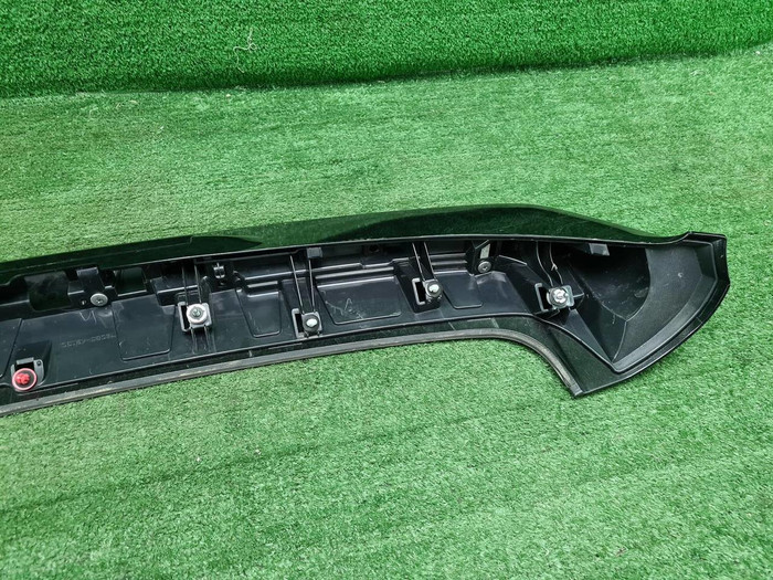 Спойлер крышки багажника Toyota RAV 4 CA40 (12-19)